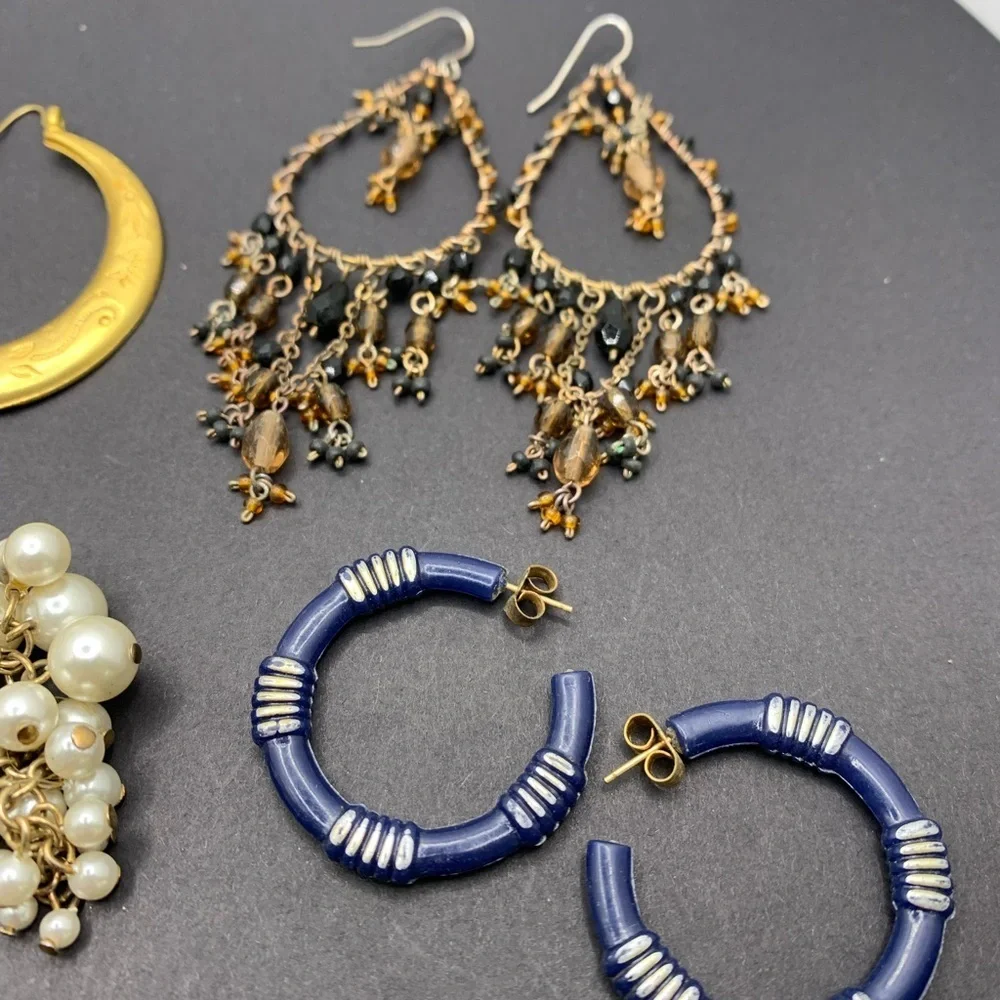 Lot of Six Sets of Earrings for Pierced Ears Silver Gold Tone Pearl Dangle Hoop‎